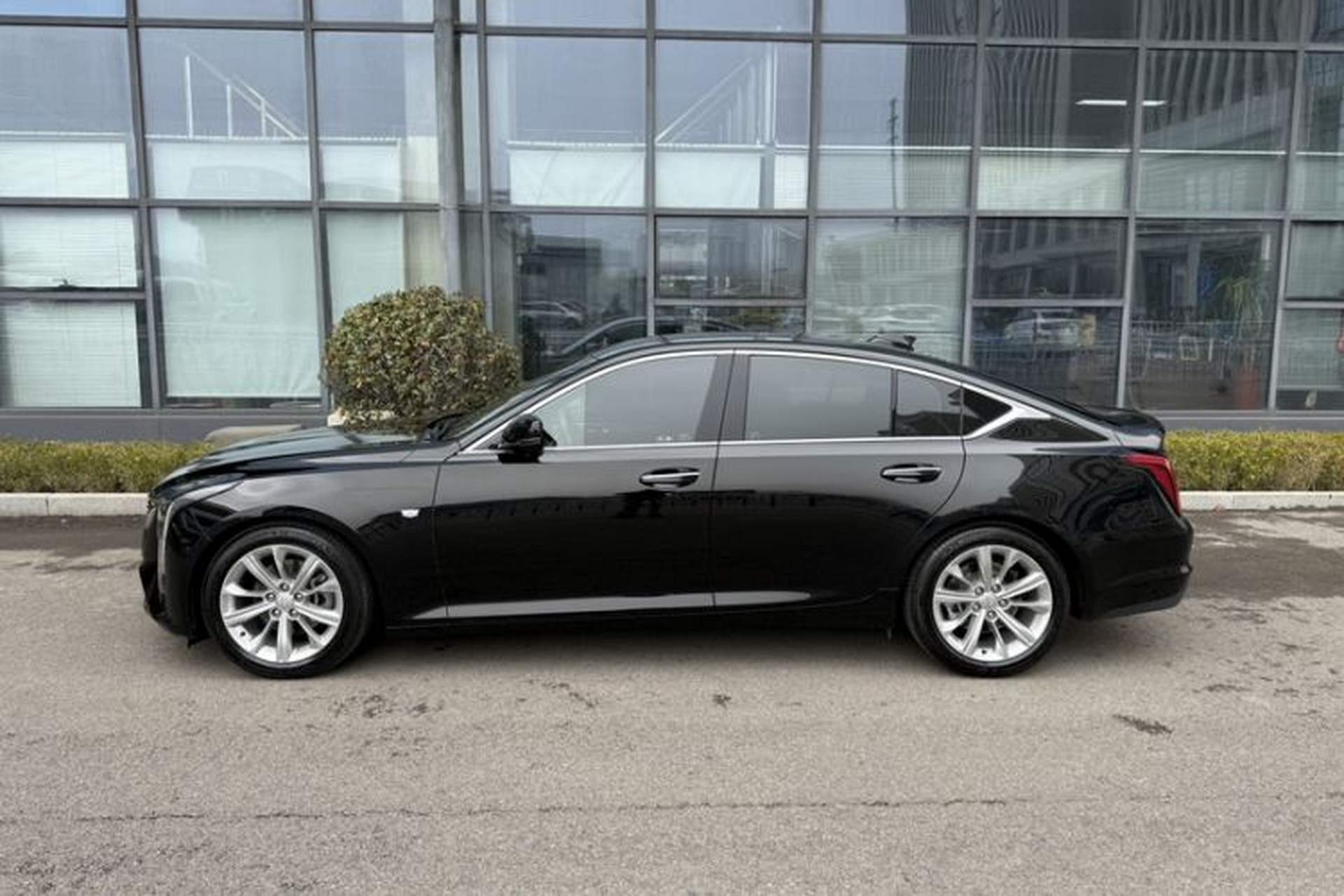 Used Cadillac CT5 2024 28T Luxury Pro Trim Exterior 5
