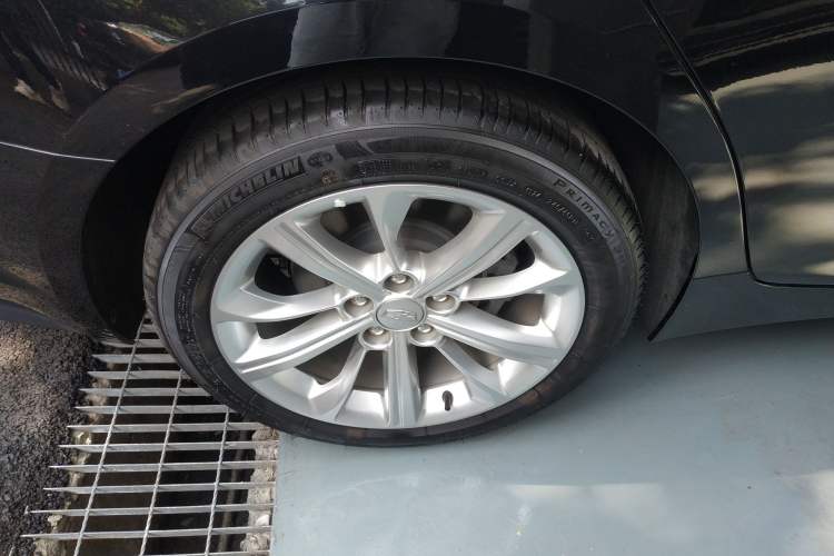 Used Cadillac CT5 2024 28T Luxury Pro Trim Exterior 5