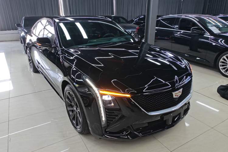 Used Cadillac CT5 2024 28T Prestige Edition Front Right 45 Deg
