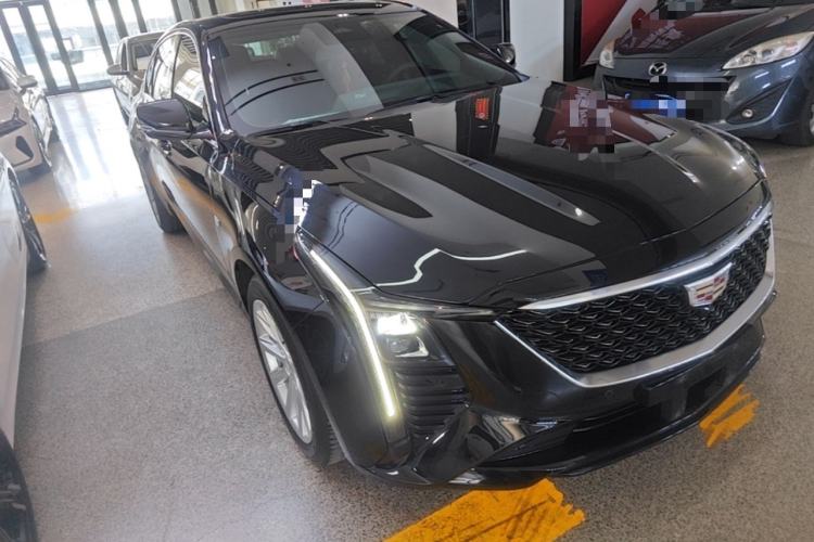 Used Cadillac CT5 2024 28T Luxury Version Front Right 45 Deg