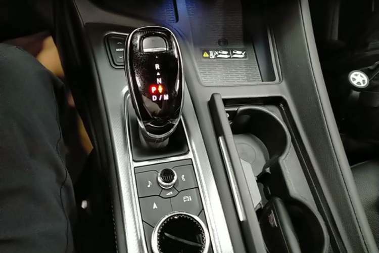 Used Cadillac CT5 2024 28T Prestige Edition Gear Lever