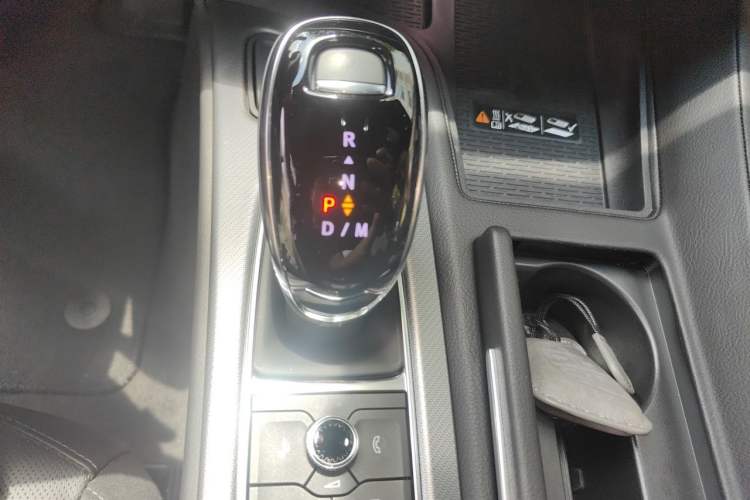Used Cadillac CT5 2024 28T Luxury Pro Trim Gear Lever
