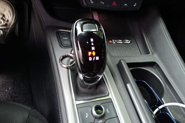 Used Cadillac CT5 2024 28T Luxury Pro Trim Gear Lever