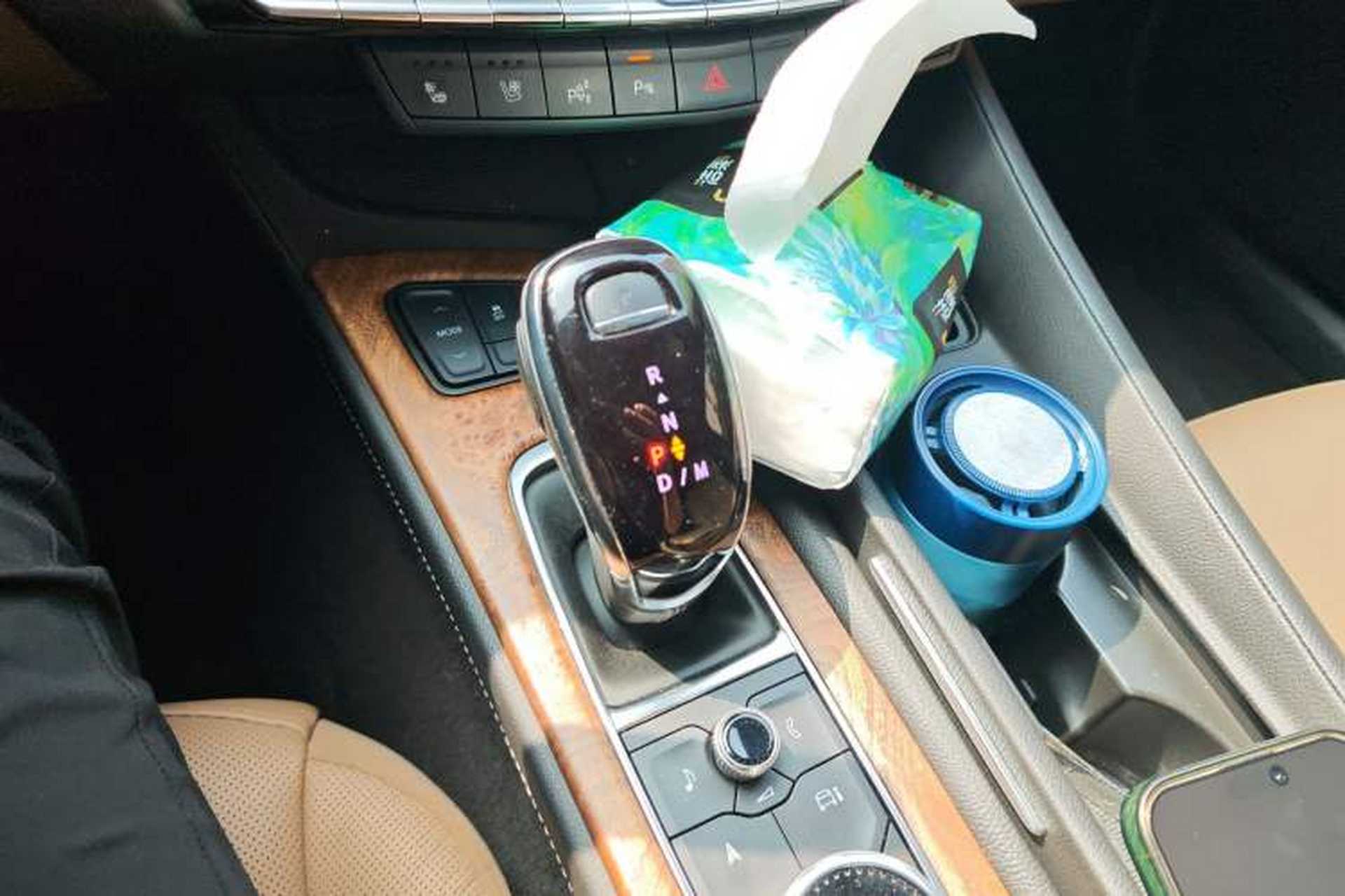 Used Cadillac CT5 2024 28T Prestige Edition Gear Lever