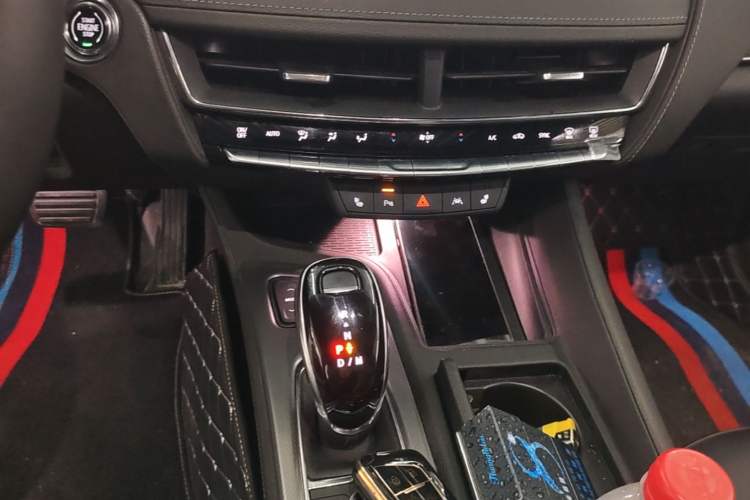 Used Cadillac CT5 2024 28T Luxury Pro Trim Gear Lever