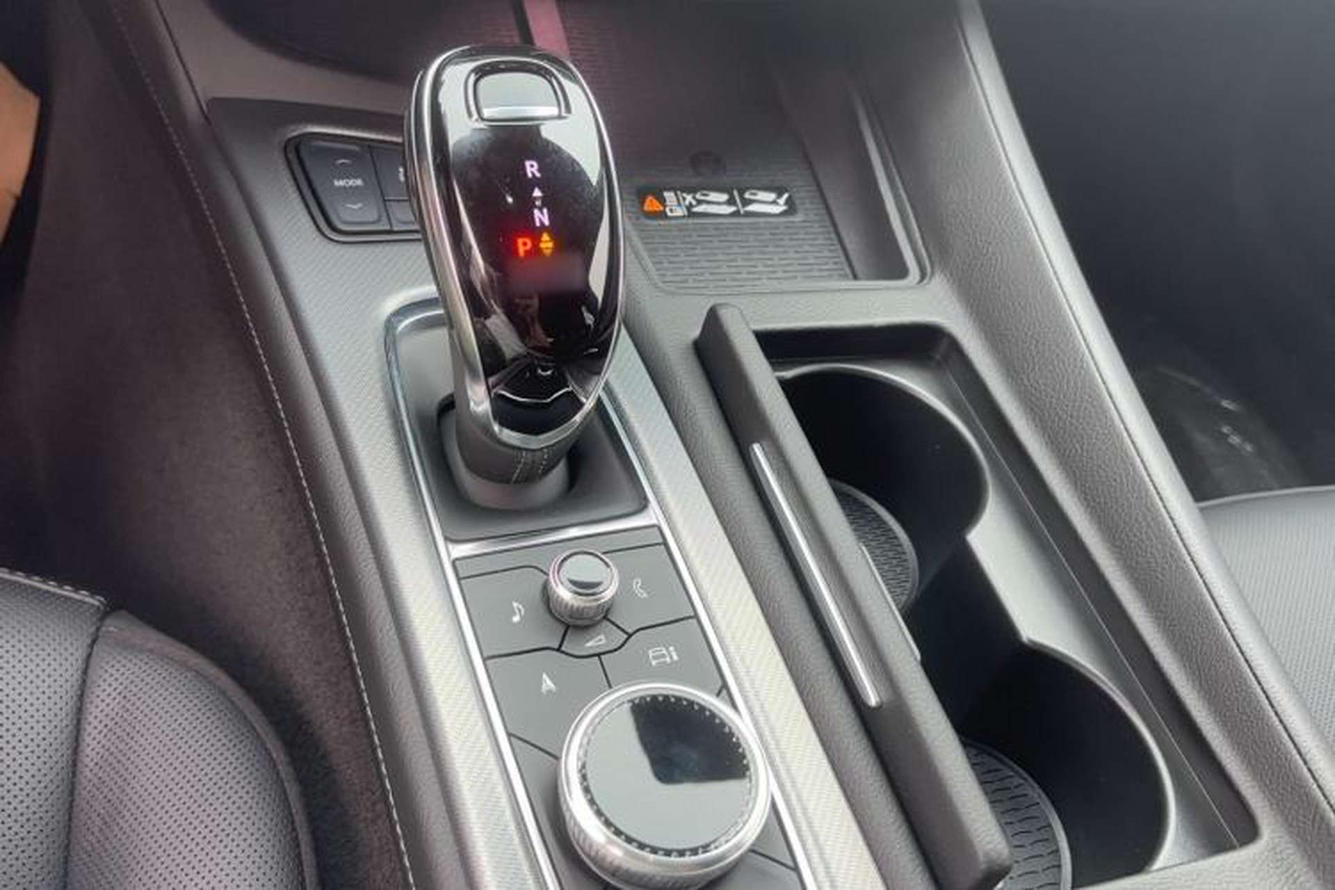 Used Cadillac CT5 2024 28T Prestige Edition Gear Lever