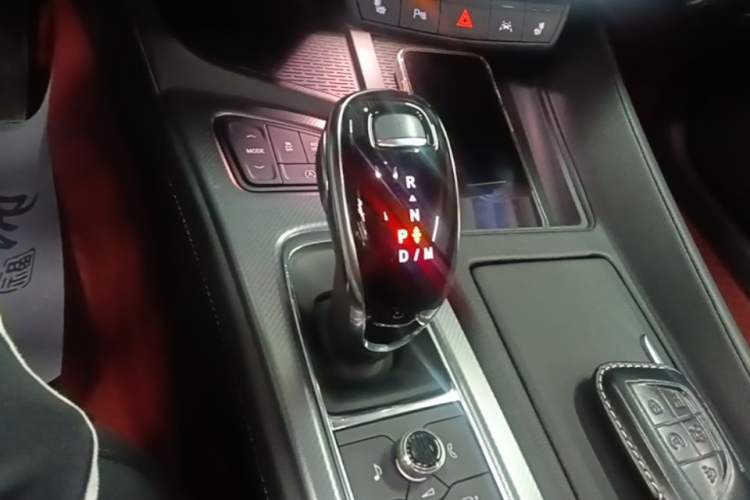 Used Cadillac CT5 2024 28T Luxury Pro Trim Gear Lever