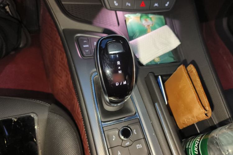 Used Cadillac CT5 2024 28T Luxury Pro Trim Gear Lever