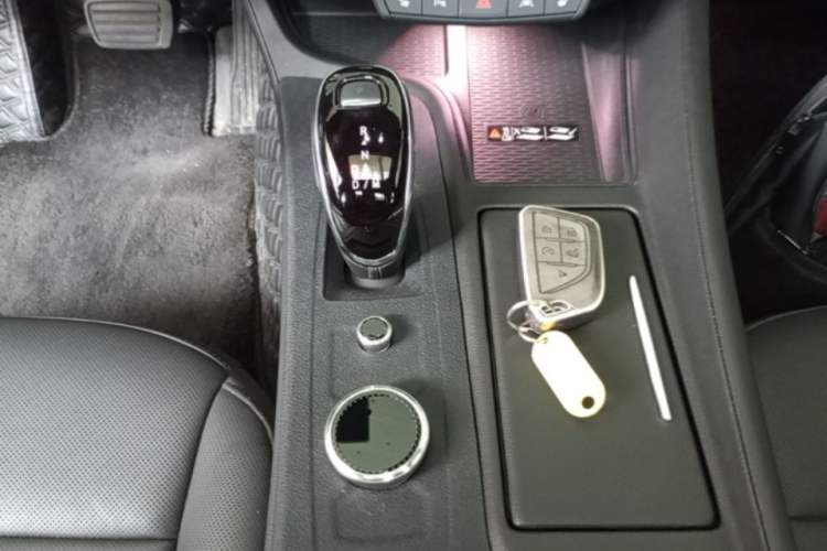 Used Cadillac CT5 2024 28T Luxury Pro Trim Gear Lever