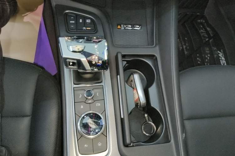 Used Cadillac CT5 2024 28T Prestige Edition Gear Lever