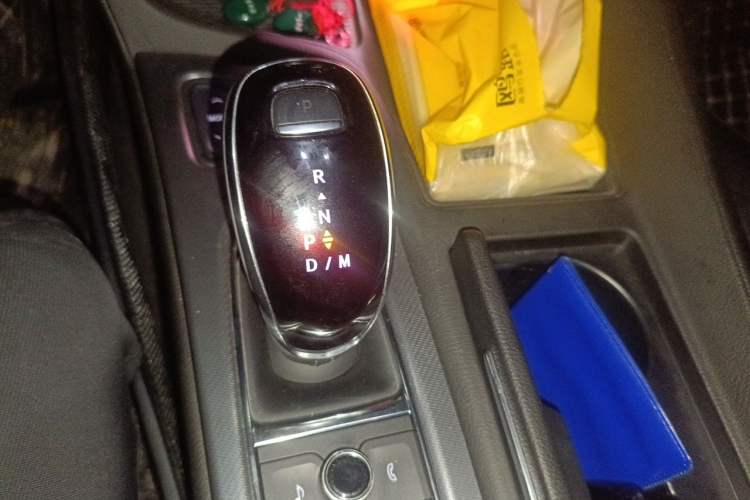 Used Cadillac CT5 2024 28T Luxury Pro Trim Gear Lever