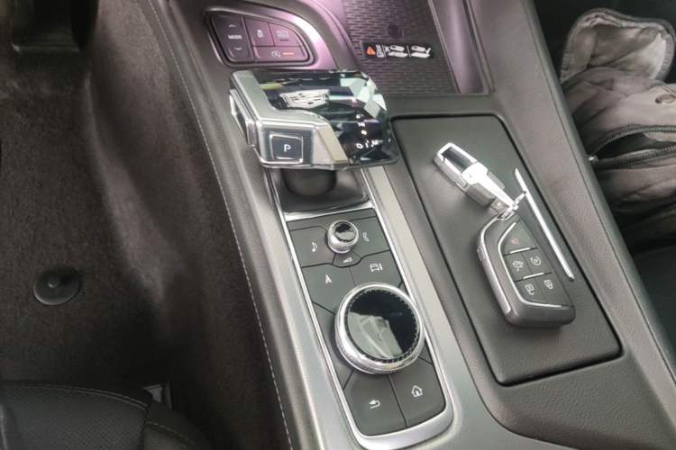 Used Cadillac CT5 2024 28T Luxury Pro Trim Gear Lever