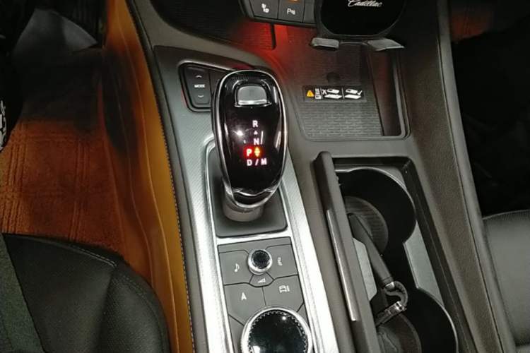 Used Cadillac CT5 2024 28T Luxury Pro Trim Gear Lever
