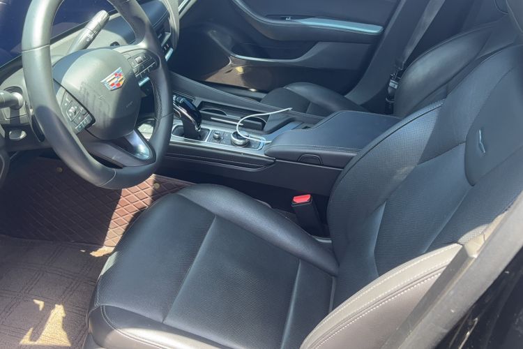 Used Cadillac CT5 2024 28T Luxury Pro Trim Interior 1