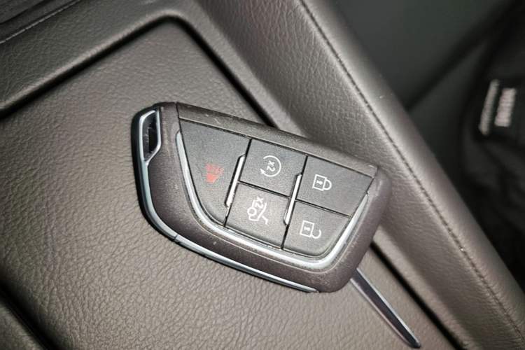 Used Cadillac CT5 2024 28T Luxury Pro Trim Interior 1