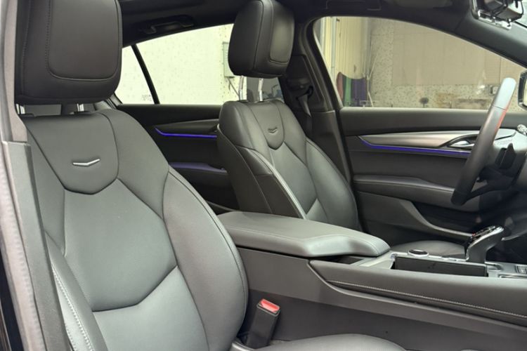 Used Cadillac CT5 2024 28T Luxury Pro Trim Interior 2
