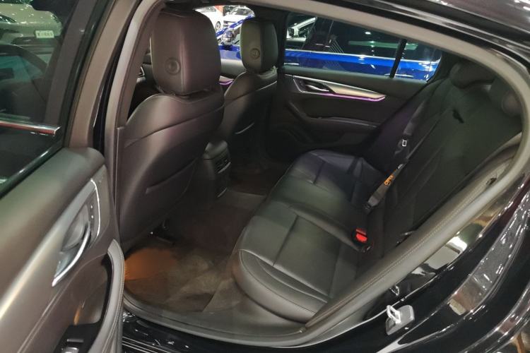 Used Cadillac CT5 2024 28T Luxury Pro Trim Interior 2