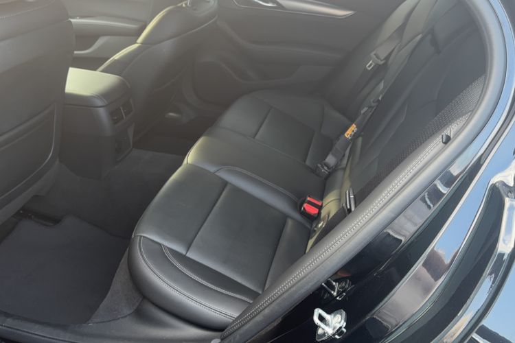 Used Cadillac CT5 2024 28T Luxury Pro Trim Interior 2