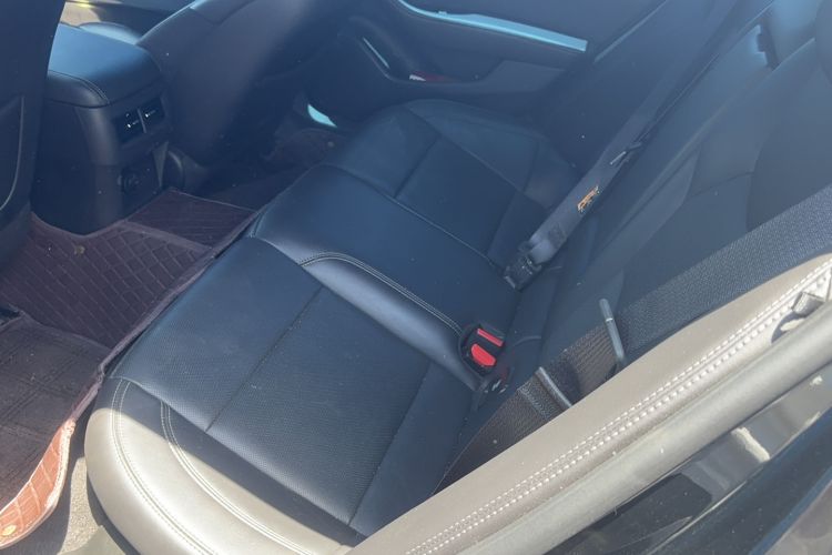 Used Cadillac CT5 2024 28T Luxury Pro Trim Interior 2