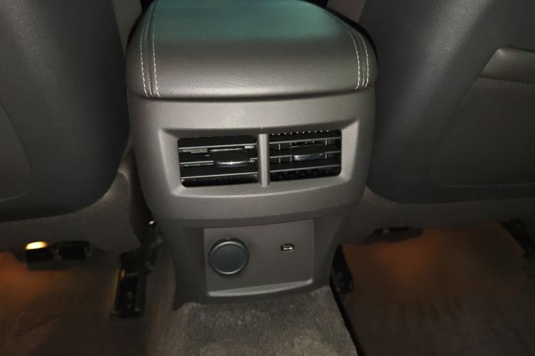 Used Cadillac CT5 2024 28T Luxury Pro Trim Interior 3