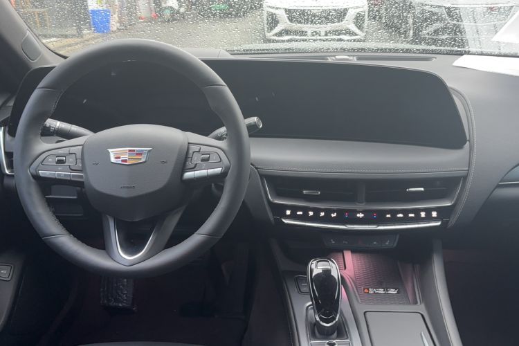 Used Cadillac CT5 2024 28T Luxury Pro Trim Interior 3