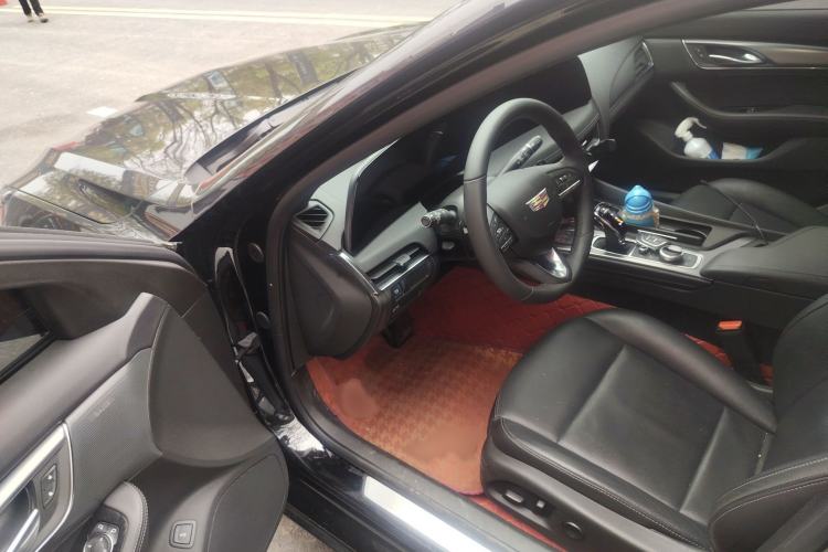 Used Cadillac CT5 2024 28T Luxury Pro Trim Interior 3
