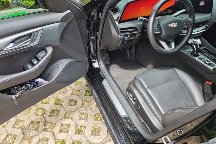 Used Cadillac CT5 2024 28T Prestige Edition Interior 3