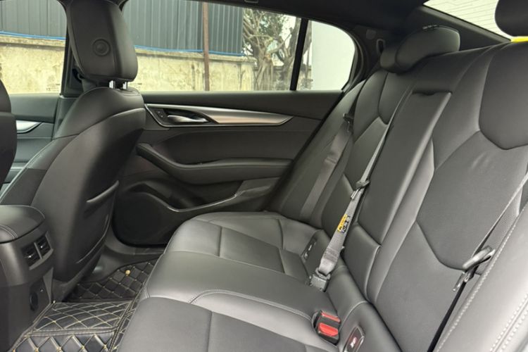 Used Cadillac CT5 2024 28T Luxury Pro Trim Interior 5