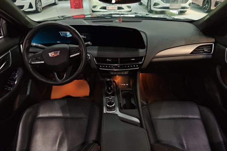 Used Cadillac CT5 2024 28T Luxury Pro Trim Interior 5