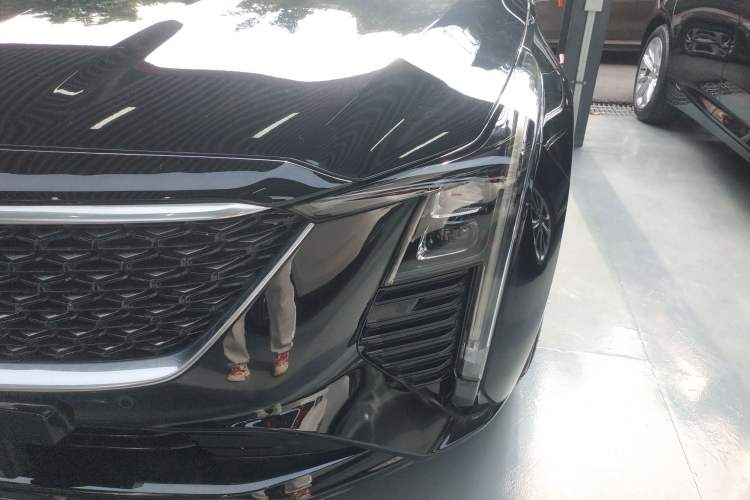 Used Cadillac CT5 2024 28T Luxury Pro Trim Left Front Headlight