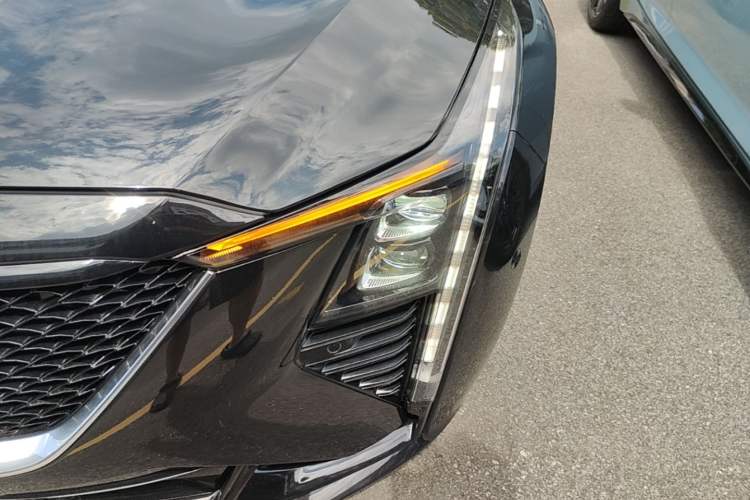 Used Cadillac CT5 2024 28T Prestige Edition Left Front Headlight