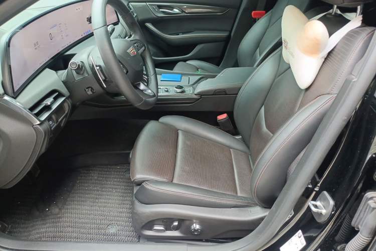 Used Cadillac CT5 2024 28T Platinum Edition Left Front Seat