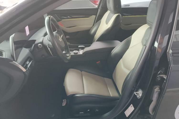 Used Cadillac CT5 2024 28T Platinum Edition Left Front Seat