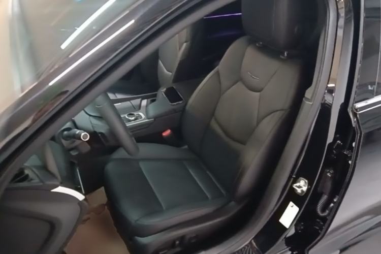 Used Cadillac CT5 2024 28T Prestige Edition Left Front Seat