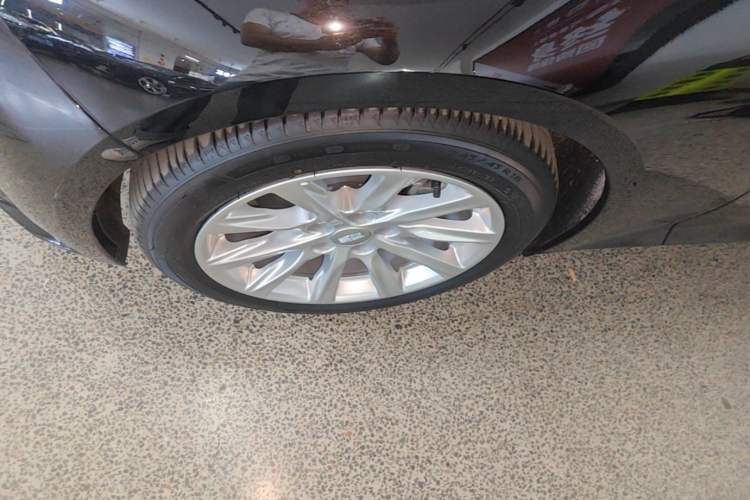 Used Cadillac CT5 2024 28T Luxury Version Left Front Wheel Hub