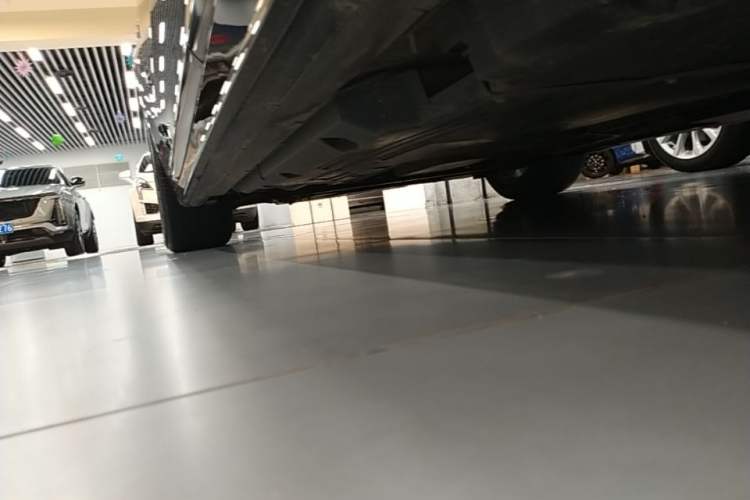 Used Cadillac CT5 2024 28T Prestige Edition Left Side Sill