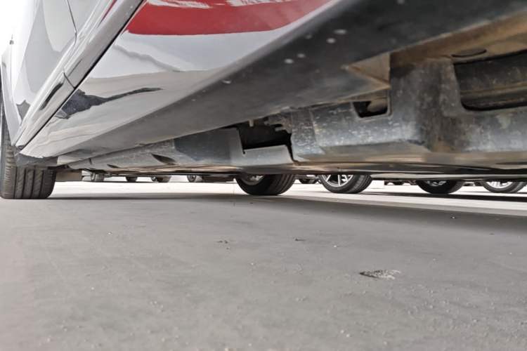 Used Cadillac CT5 2024 28T Luxury Pro Trim Left Side Sill
