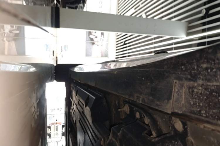 Used Cadillac CT5 2024 28T Luxury Pro Trim Left Side Sill