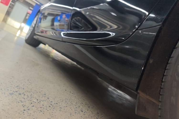 Used Cadillac CT5 2024 28T Luxury Pro Trim Left Side Sill