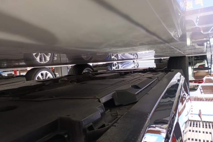 Used Cadillac CT5 2024 28T Luxury Pro Trim Left Side Sill