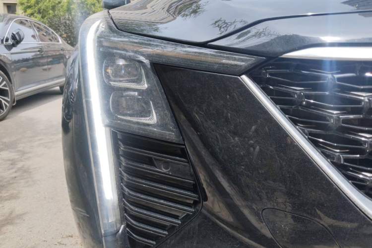 Used Cadillac CT5 2024 28T Luxury Pro Trim Right Front Headlight