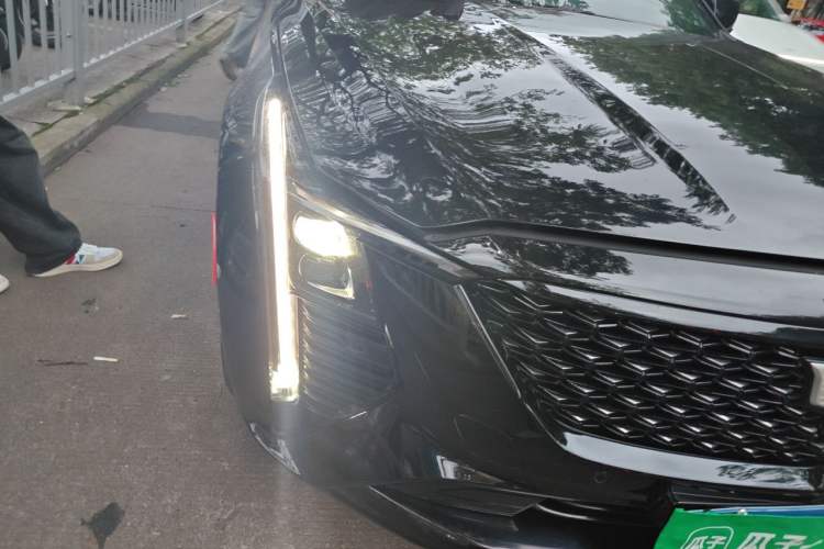 Used Cadillac CT5 2024 28T Luxury Pro Trim Right Front Headlight