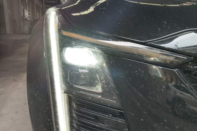 Used Cadillac CT5 2024 28T Luxury Pro Trim Right Front Headlight