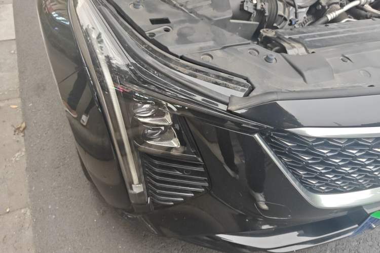 Used Cadillac CT5 2024 28T Luxury Pro Trim Right Front Headlight