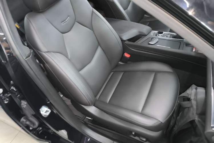 Used Cadillac CT5 2024 28T Luxury Pro Trim Right Front Seat