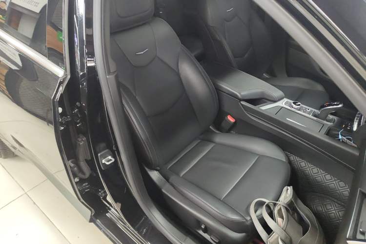 Used Cadillac CT5 2024 28T Luxury Pro Trim Right Front Seat