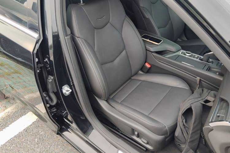 Used Cadillac CT5 2024 28T Luxury Pro Trim Right Front Seat