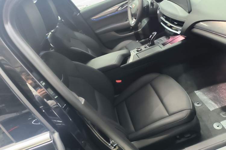 Used Cadillac CT5 2024 28T Luxury Pro Trim Right Front Seat