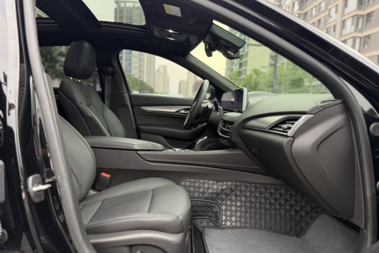 Used Cadillac CT5 2024 28T Luxury Pro Trim Right Front Seat