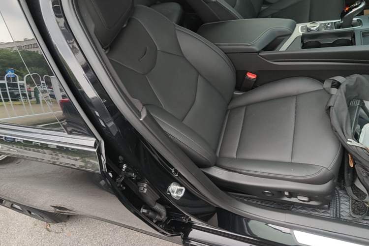 Used Cadillac CT5 2024 28T Prestige Edition Right Front Seat